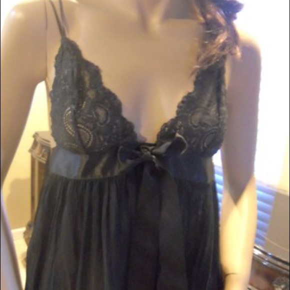 Victoria's Secret Other - Victoria’s Secret Pleated Babydoll